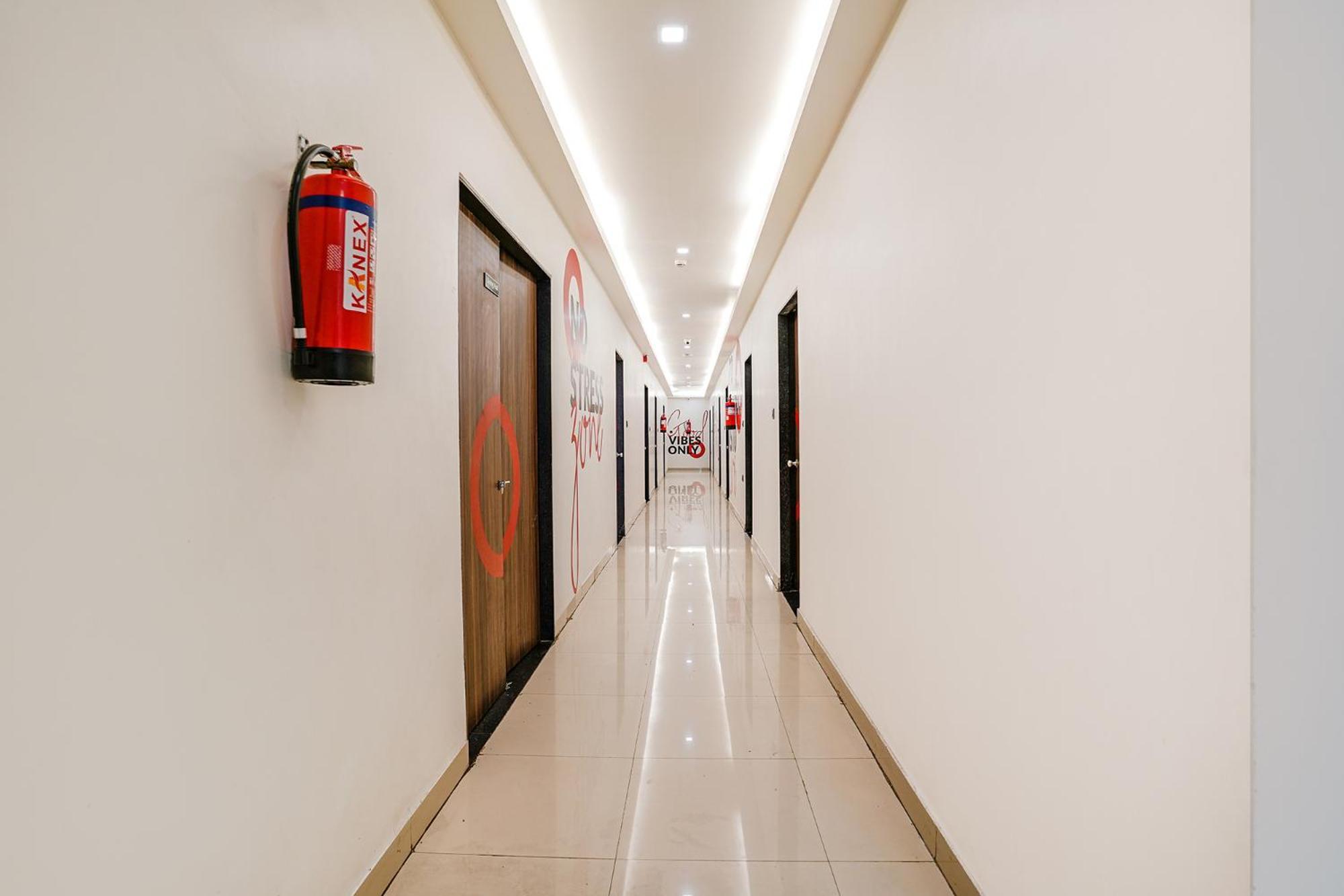 Fabhotel Lotus I Surat Dış mekan fotoğraf