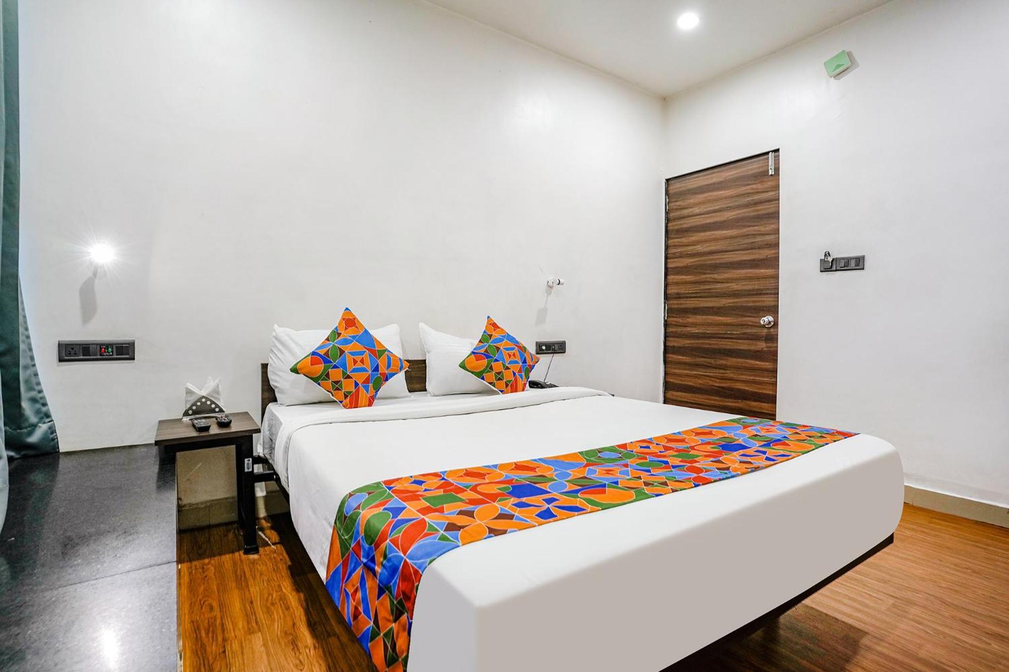 Fabhotel Lotus I Surat Dış mekan fotoğraf